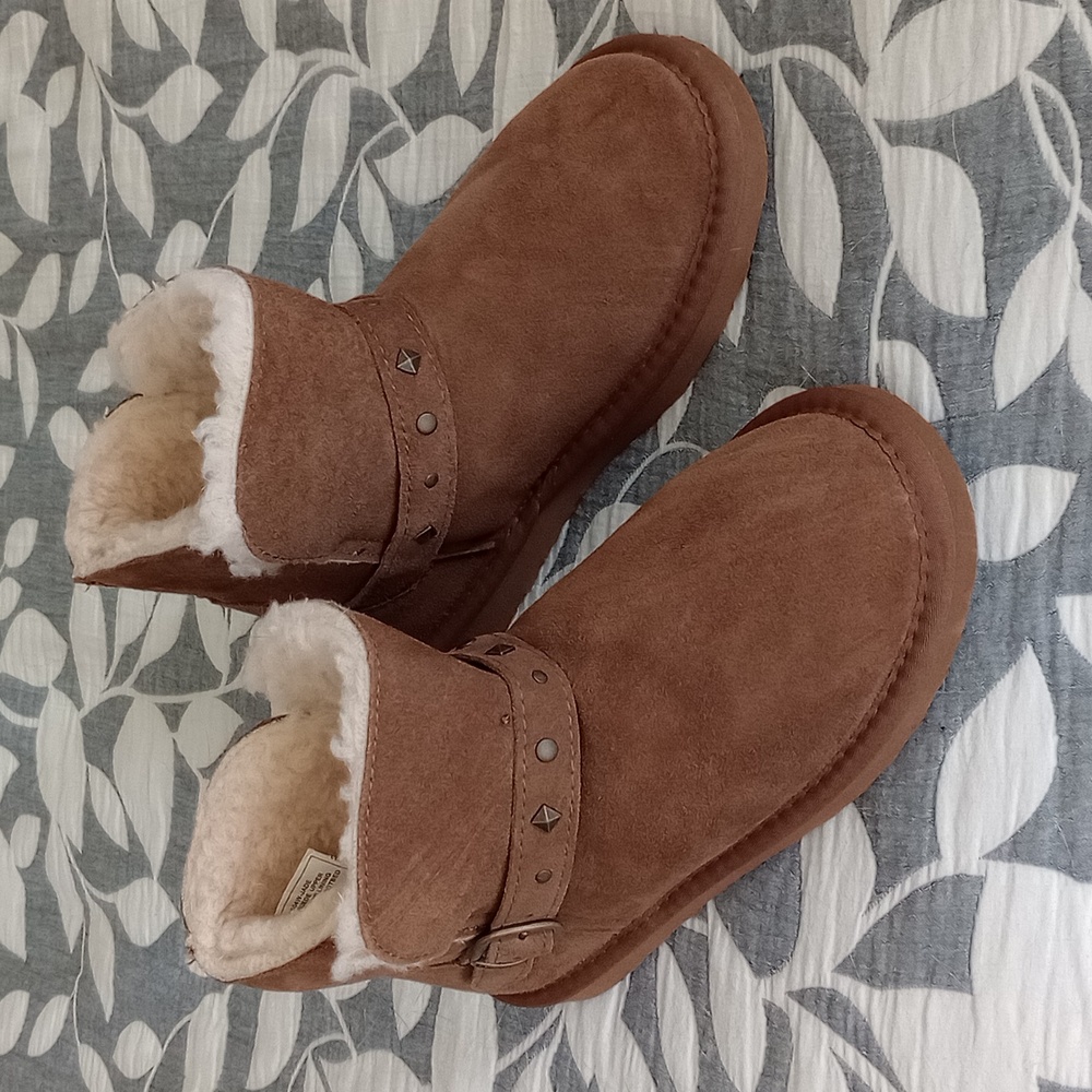 BearPaw Suede Boots